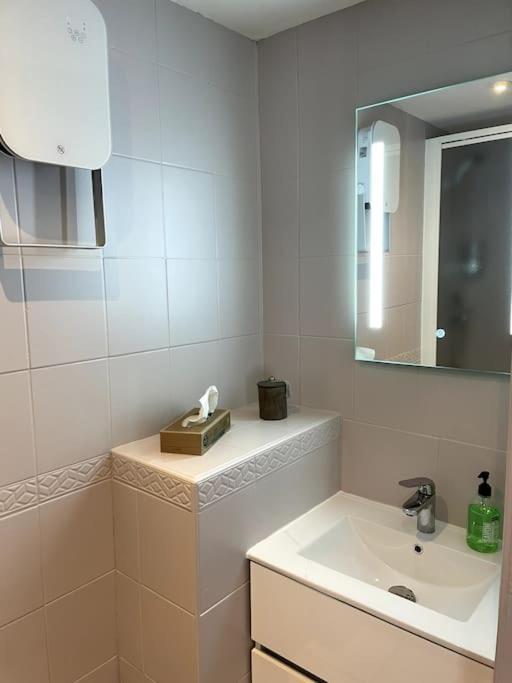 101 Pyrenees Palace Appartement Bagneres-de-Luchon Ngoại thất bức ảnh