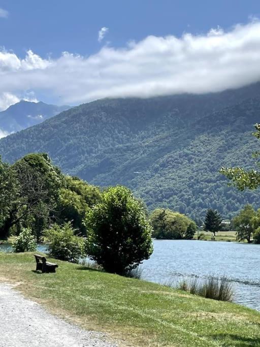 101 Pyrenees Palace Appartement Bagneres-de-Luchon Ngoại thất bức ảnh