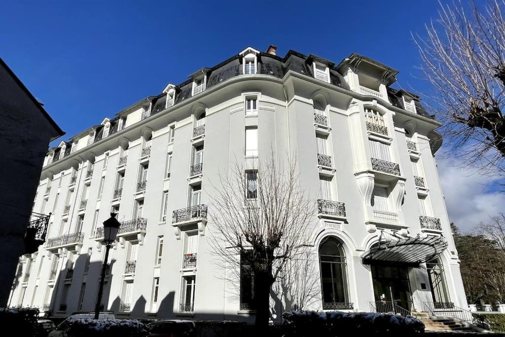 101 Pyrenees Palace Appartement Bagneres-de-Luchon Ngoại thất bức ảnh